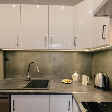Bbapartamenty Pod 13 Apartment *